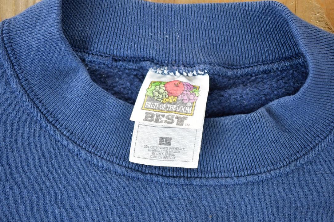 Vintage 1990s New York Big Apple Souvenir Crewneck Sweatshirt Made In USA Men's XL from propervintagecanada