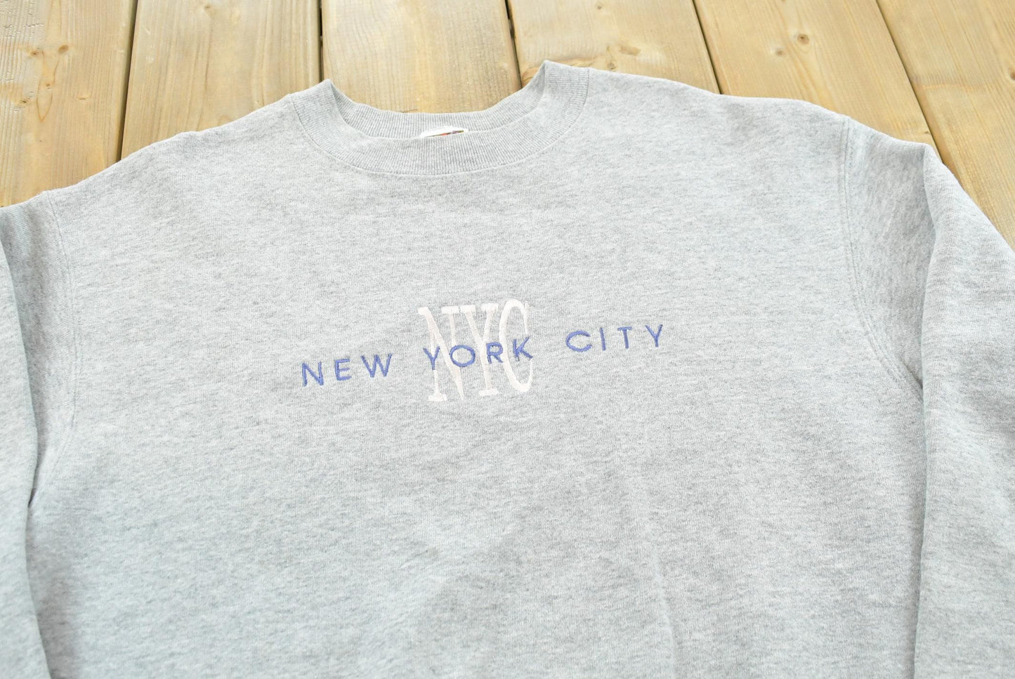 Vintage 1990s New York City Crewneck Sweatshirt Mens L from propervintagecanada