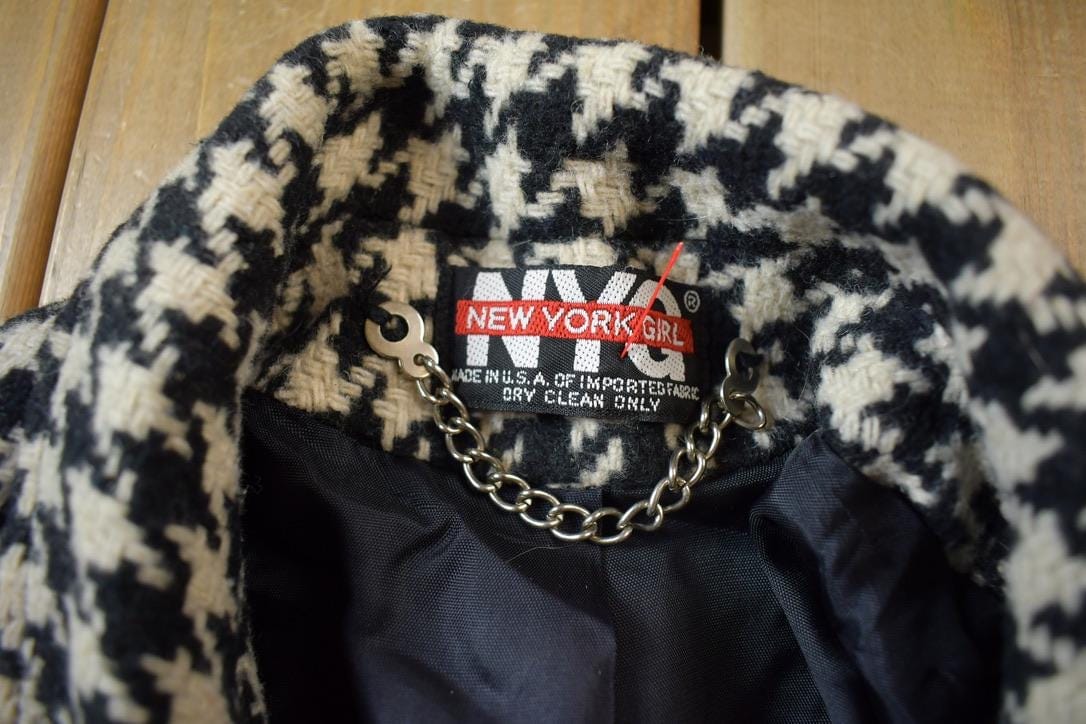 Vintage 1990s New York Girl Houndstooth Blazer Women's Medium from propervintagecanada