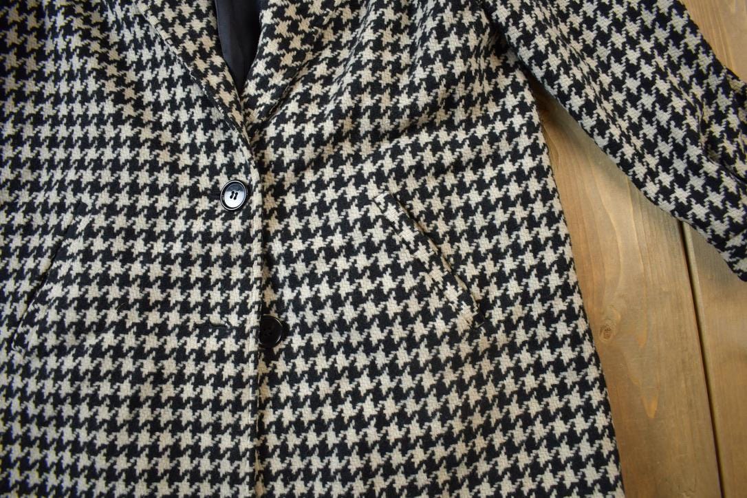 Vintage 1990s New York Girl Houndstooth Blazer Women's Medium from propervintagecanada