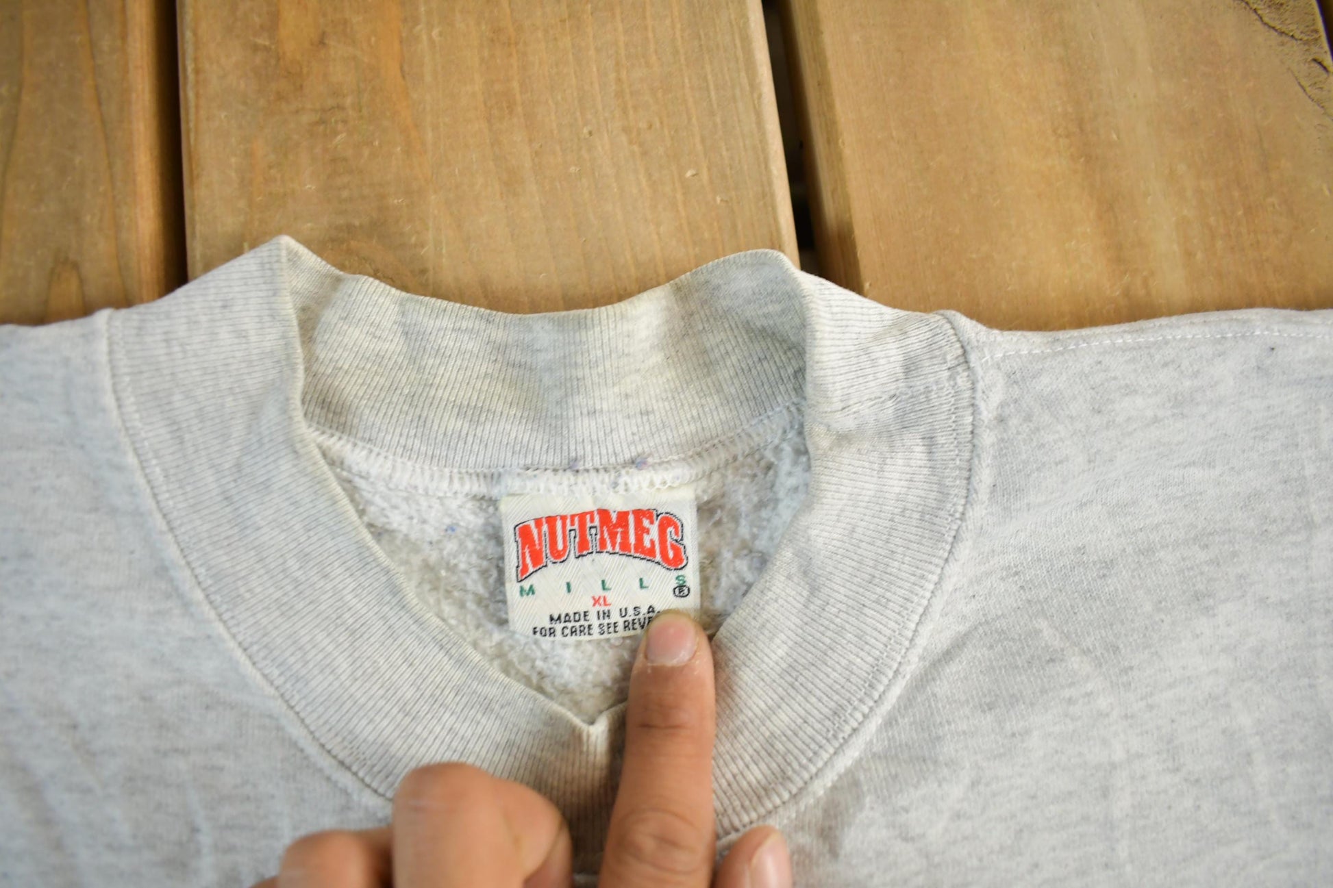 Vintage 1990s NFL Buffalo Bills Jim Kelly Crewneck Sweatshirt Men's Large from propervintagecanada