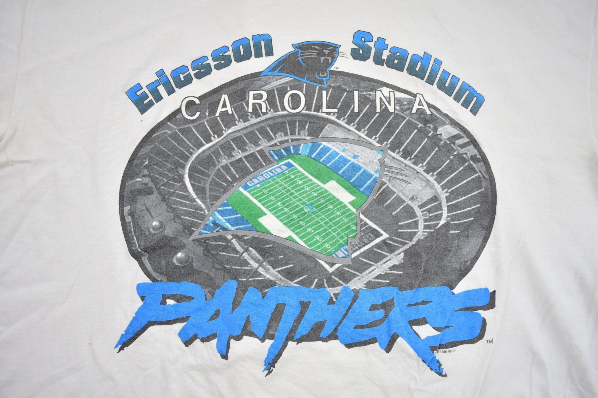 Vintage 1990s NFL Carolina Panthers Graphic T-Shirt / Reebok Tee / Made In USA / American Football / NFL / 90s Streetwear / Sportswear from propervintagecanada