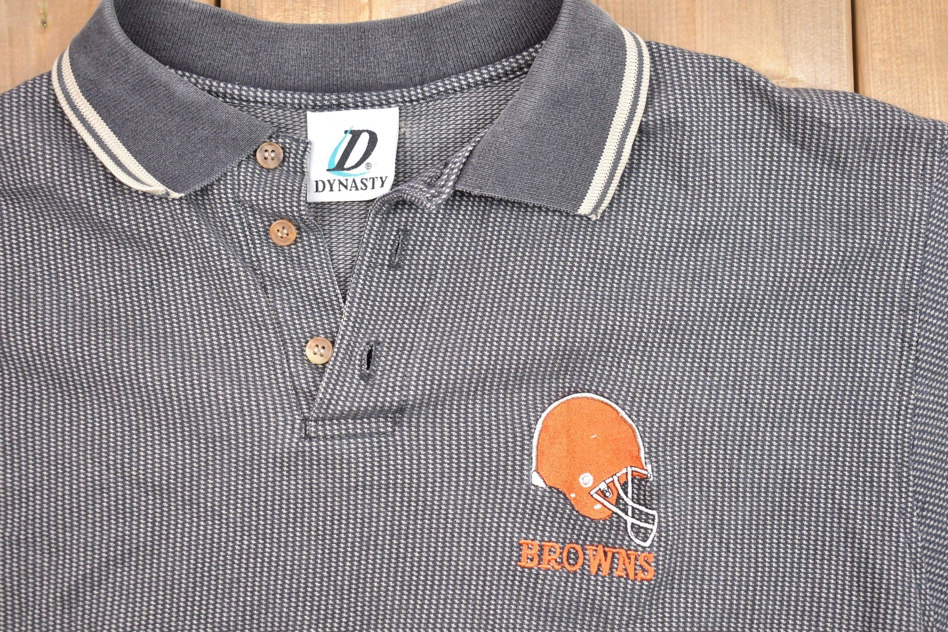 Vintage 1990s NFL Cleveland Browns Collared Shirt Men's Large from propervintagecanada