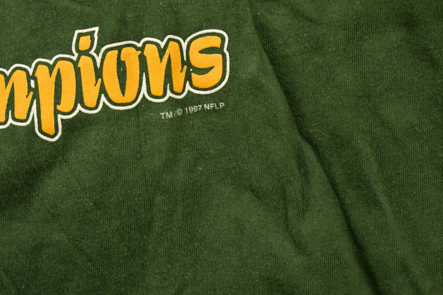 Vintage 1990s NFL Graphic T-Shirt/ Made In USA / Single Stitch / NFL / 90s Streetwear / Sportswear from propervintagecanada