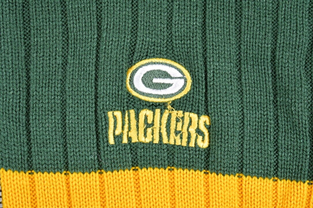 Vintage 1990s NFL Green Bay Packers Knit Zip Up Sweater Men's Medium from propervintagecanada
