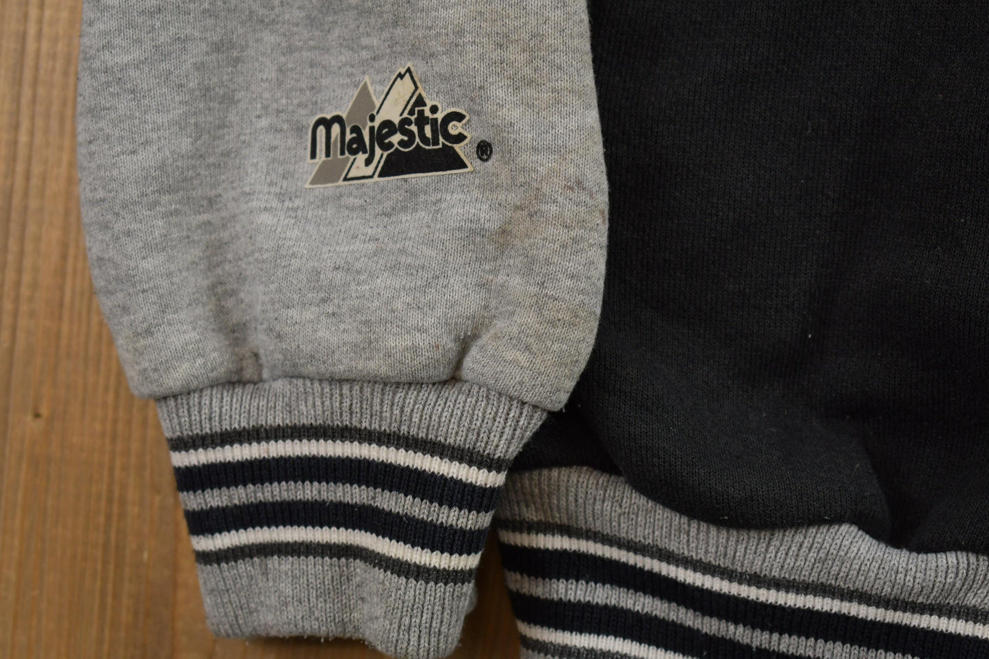 Vintage 1990s NFL JETS majestic Football Crewneck Sweatshirt Men's Large from propervintagecanada