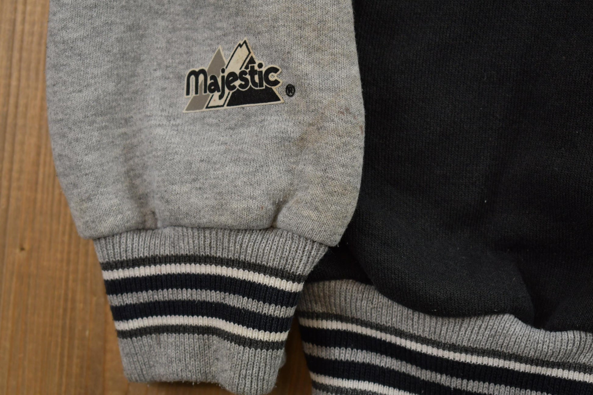 Vintage 1990s NFL JETS majestic Football Crewneck Sweatshirt Men's Large from propervintagecanada
