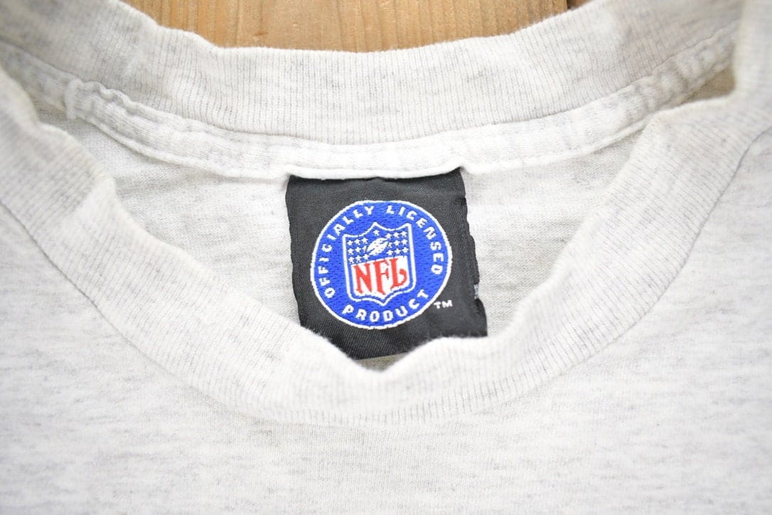 Vintage 1990s NFL Miami Dolphins T-Shirt Men's 2XL from propervintagecanada