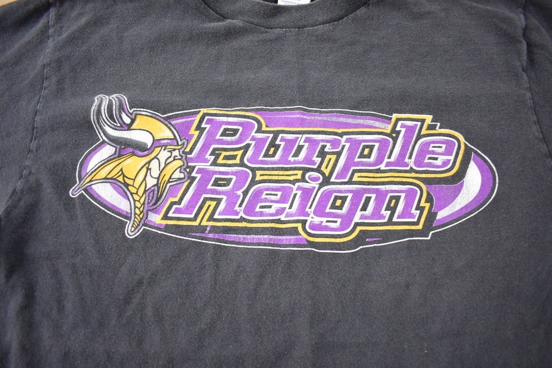 Vintage 1990s NFL Minnesota Vikings Purple Reign T-Shirt Men's Large from propervintagecanada