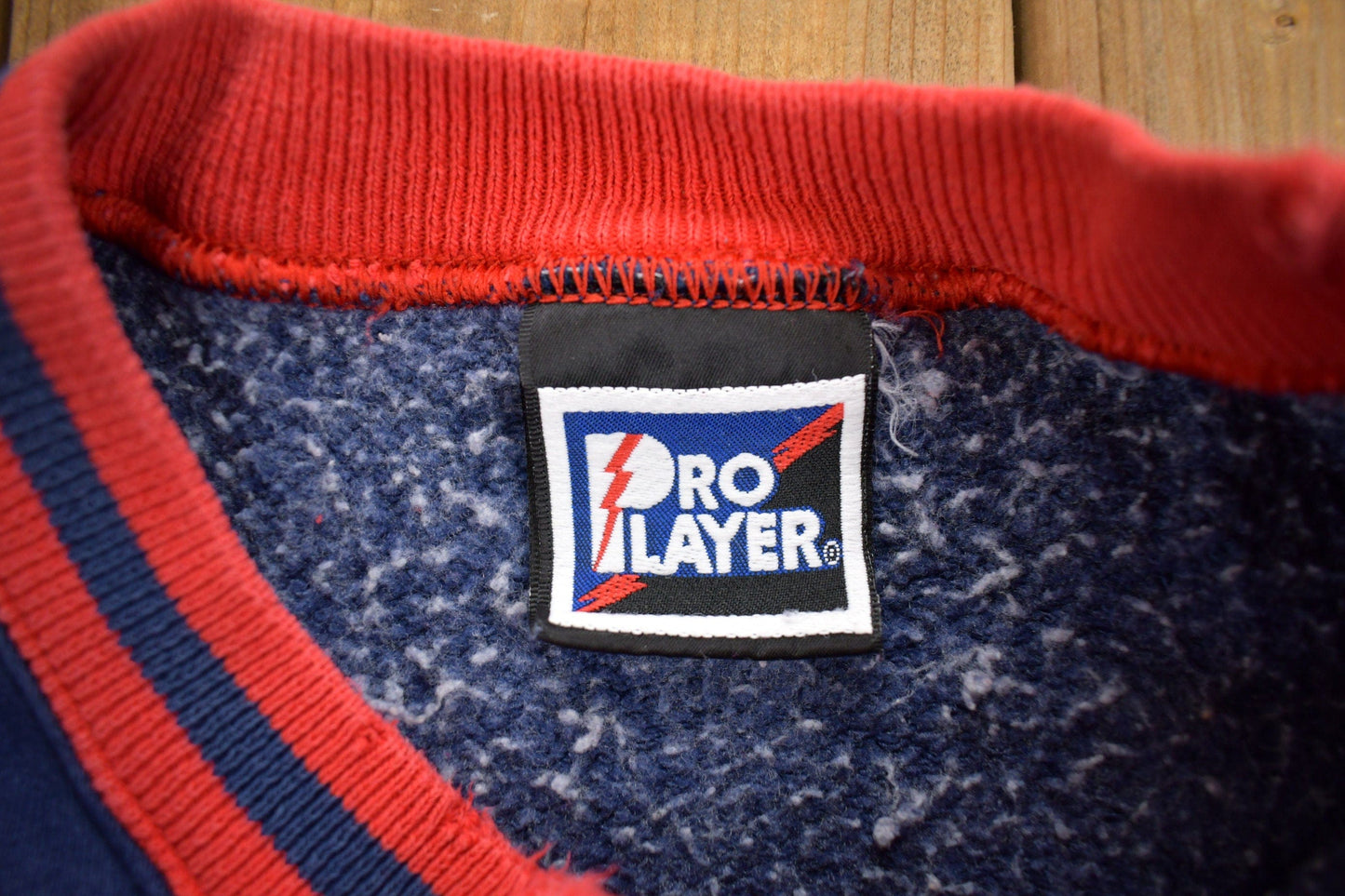 Vintage 1990s NFL New England Patriots Crewneck Sweatshirt Men's Large from propervintagecanada
