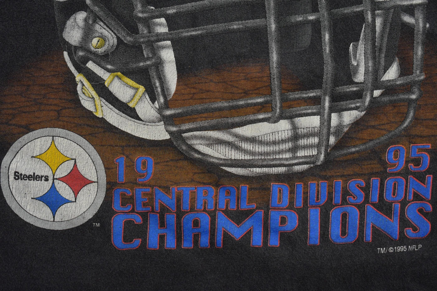 Vintage 1990s NFL Pittsburgh Steelers Graphic T-Shirt Men's S from propervintagecanada