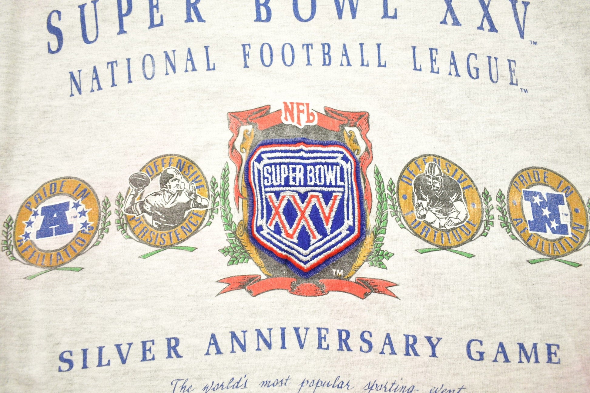 Vintage 1990s NFL Superbowl Graphic T-Shirt Men's Large from propervintagecanada