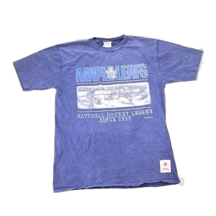 Vintage 1990s NHL Nutmeg Toronto Maple Leafs T-Shirt Made In Canada Men's Large from propervintagecanada