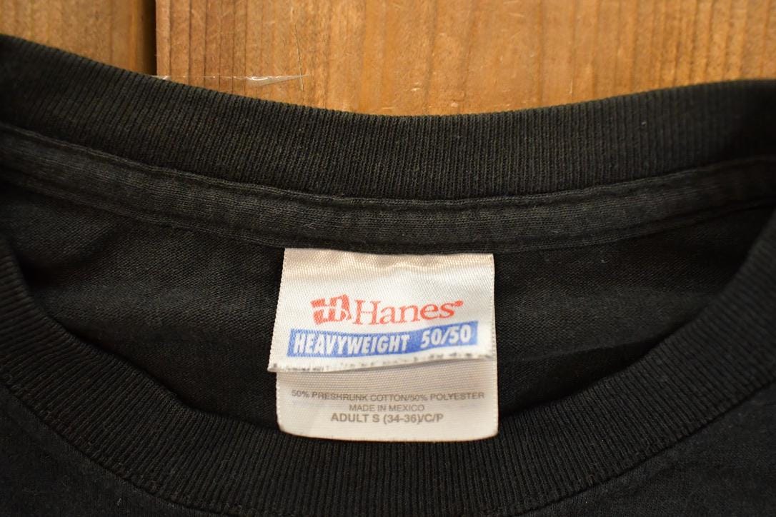 Vintage 1990s Nicolas Middle School Souvenir Travel T-Shirt Men's S from propervintagecanada