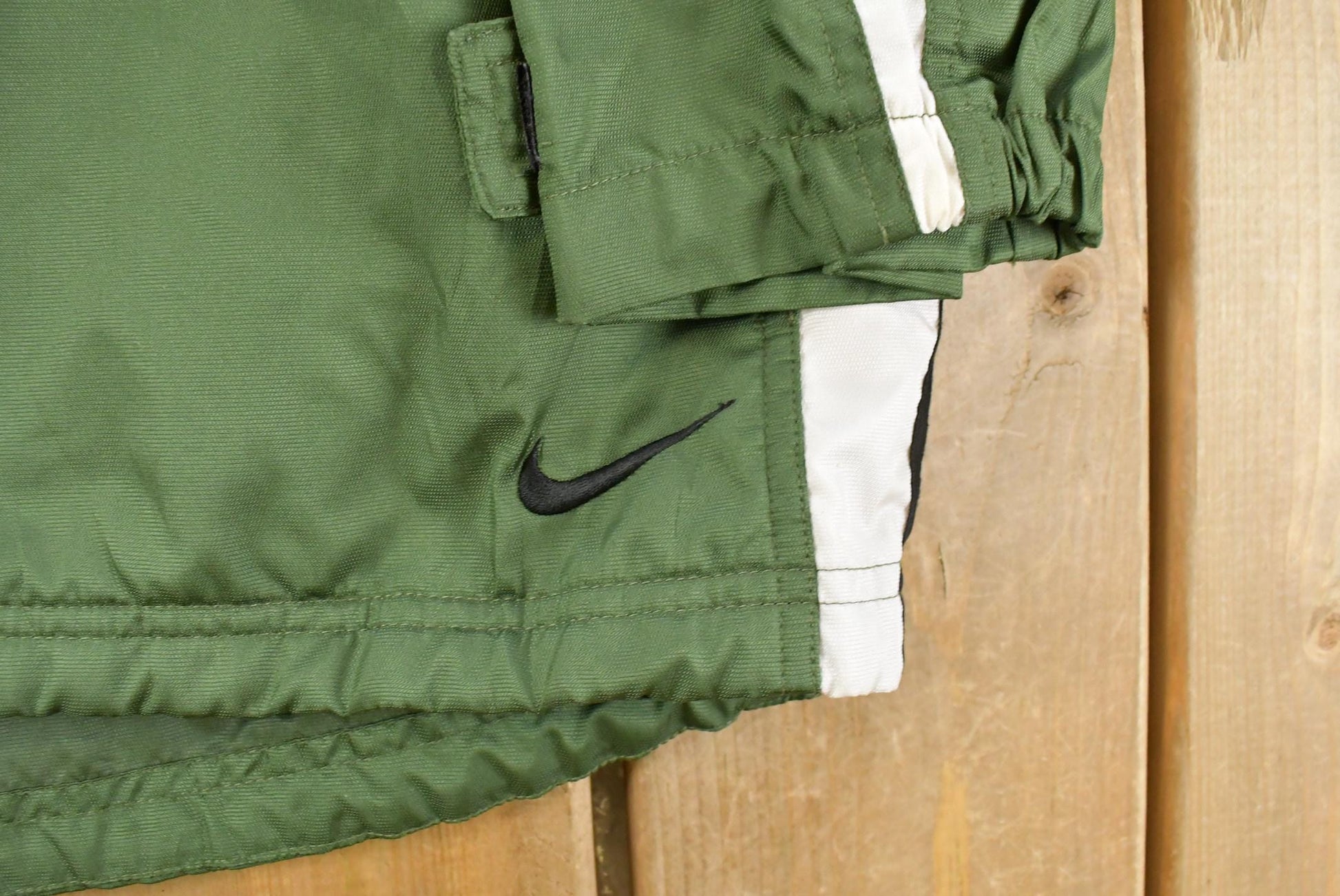 Vintage 1990s Nike Anorak Windbreaker Jacket Men's Large from propervintagecanada