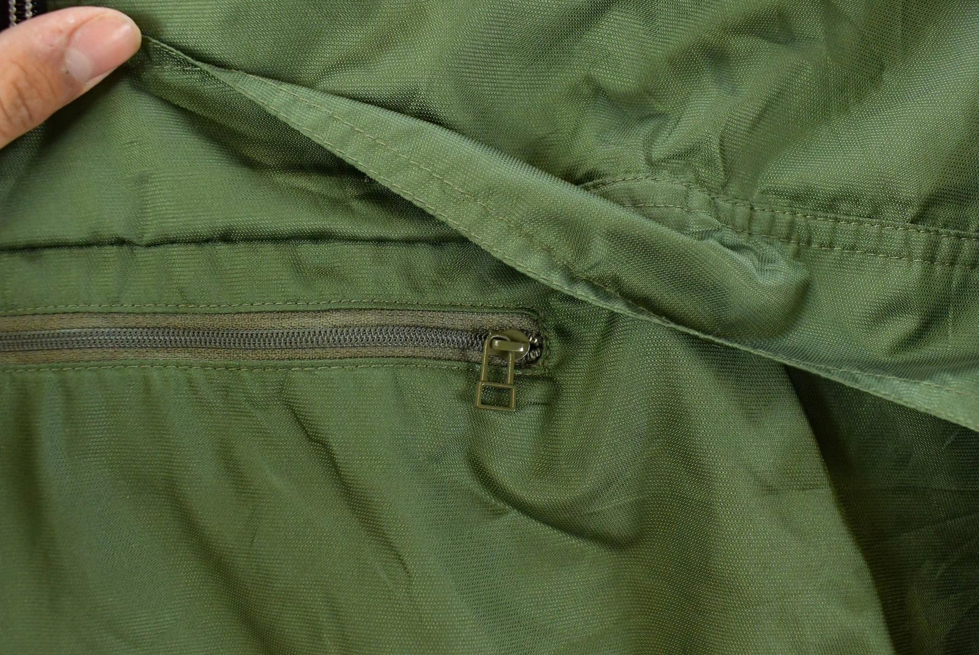 Vintage 1990s Nike Anorak Windbreaker Jacket Men's Large from propervintagecanada