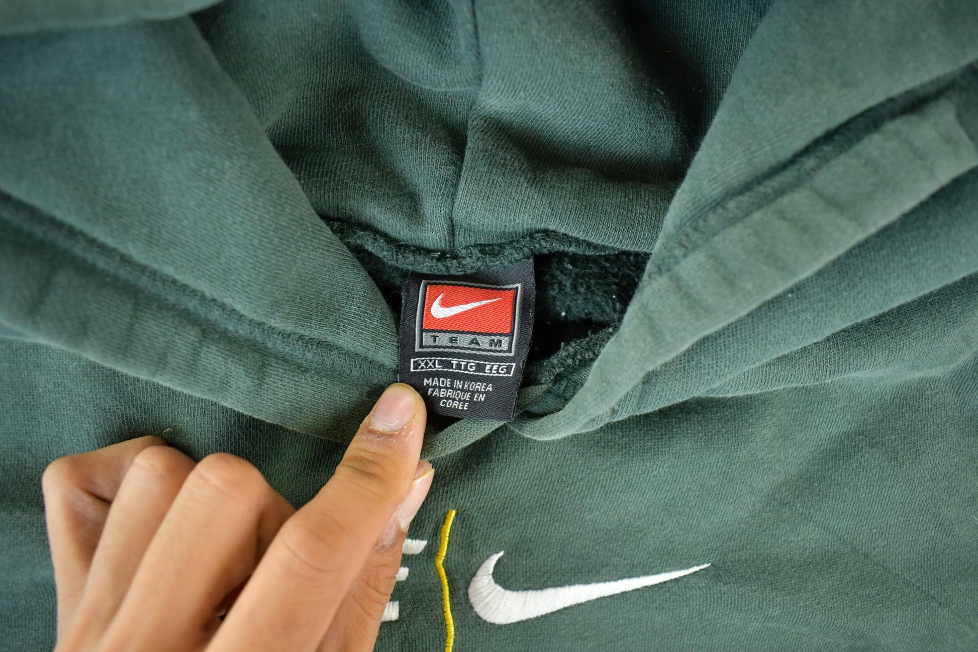 Vintage 1990s Nike Embroidered Mini Middle Swoosh Hoodie Mens' 2XL Men's 2XL from propervintagecanada