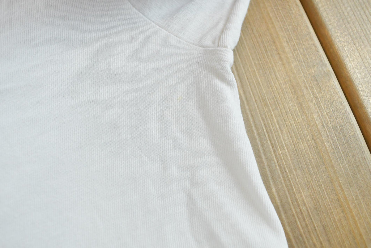 Vintage 1990s Nike Swoosh Graphic T-Shirt Men's L from propervintagecanada
