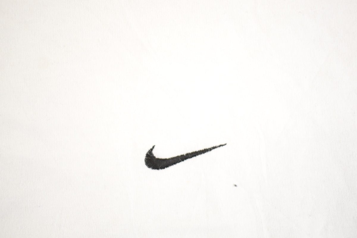 Vintage 1990s Nike T-Shirt Men's L from propervintagecanada