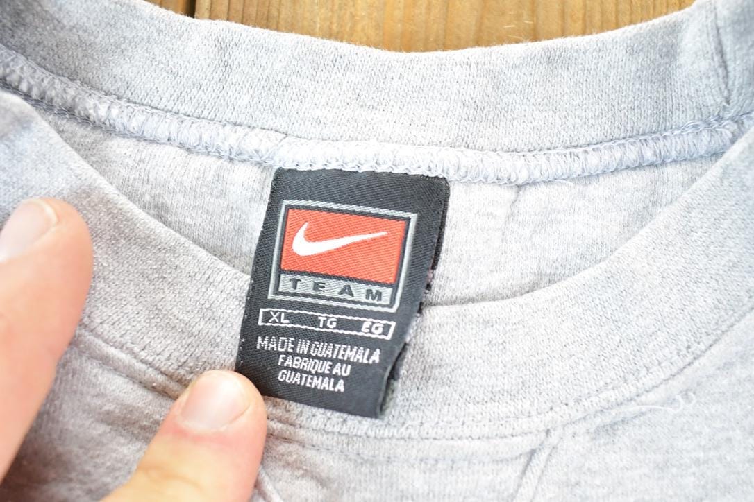 Vintage 1990s Nike USA Hockey University Crewneck Mens XL from propervintagecanada