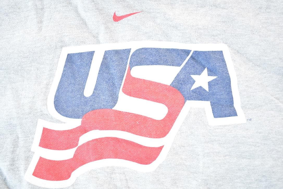 Vintage 1990s Nike USA Hockey University Crewneck Mens XL from propervintagecanada