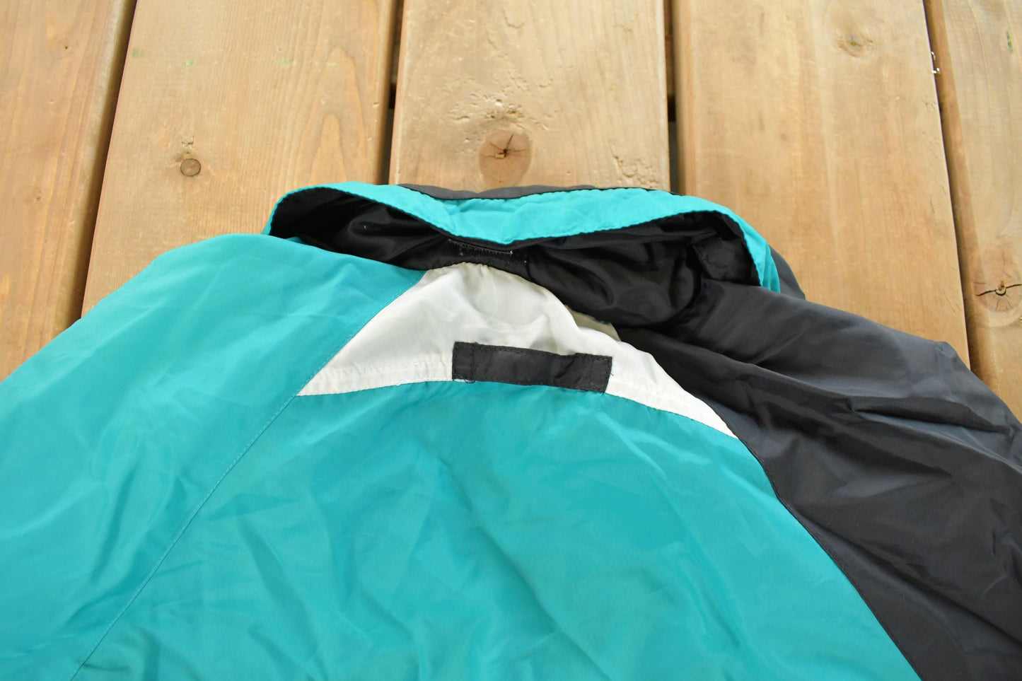 Vintage 1990s Nike Windbreaker Jacket Men's Small from propervintagecanada