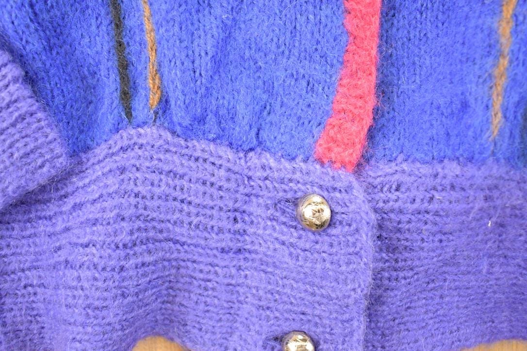 Vintage 1990s Norma Creighton Abstract Hand Knit Cardigan Sweater Women's L from propervintagecanada