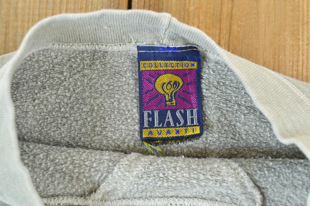 Vintage 1990s Norman wells Rock Guy Souvenir Crewneck Sweatshirt Men's Large from propervintagecanada