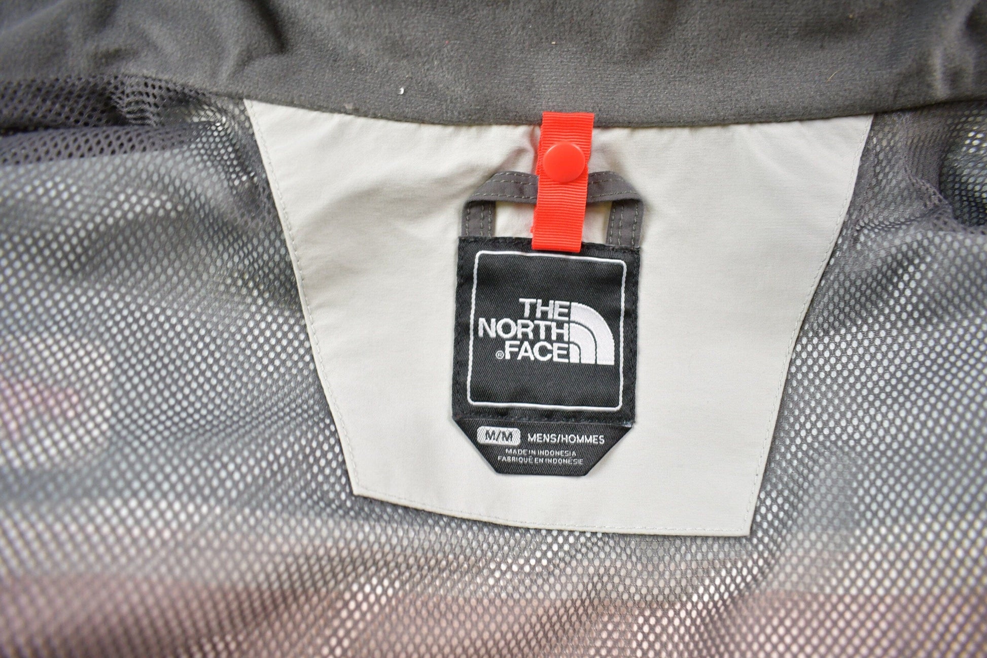 Vintage 1990s North Face Shell Jacket Men's M from propervintagecanada