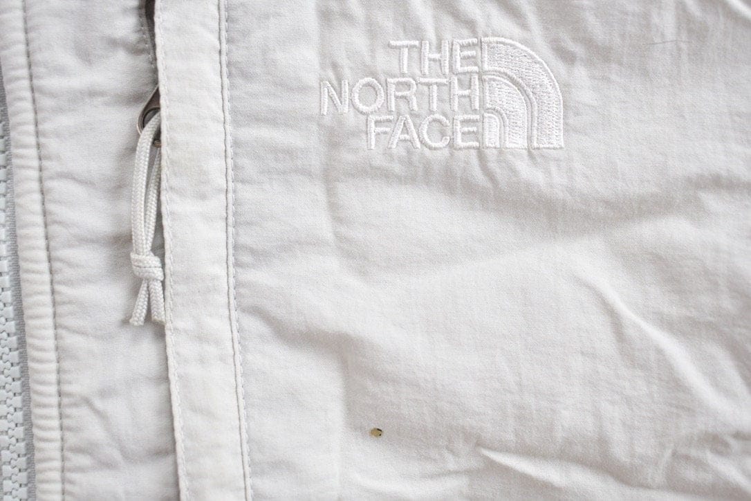 Vintage 1990s North Face White Zip Up Fleece Sweater Women's M from propervintagecanada
