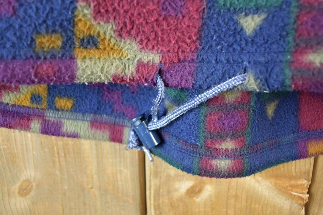 Vintage 1990s Northern Isles Fleece Outdoorsman Sweater Mens M from propervintagecanada