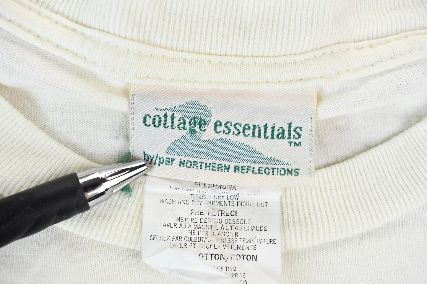 Vintage 1990s Northern Reflections Cottage Essentials Single Stitch Still Life Sketch Graphic T-Shirt Men's Medium from propervintagecanada