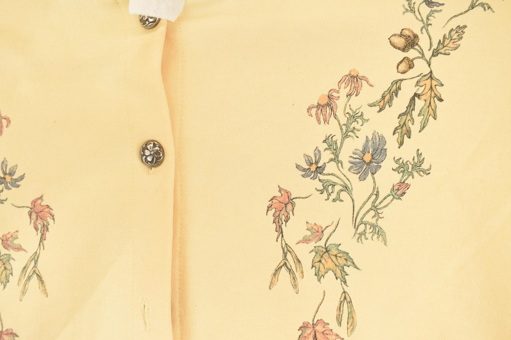 Vintage 1990s Northern Reflections Floral Graphic Print Button Up Double Collar Crewneck Sweatshirt Womens L from propervintagecanada