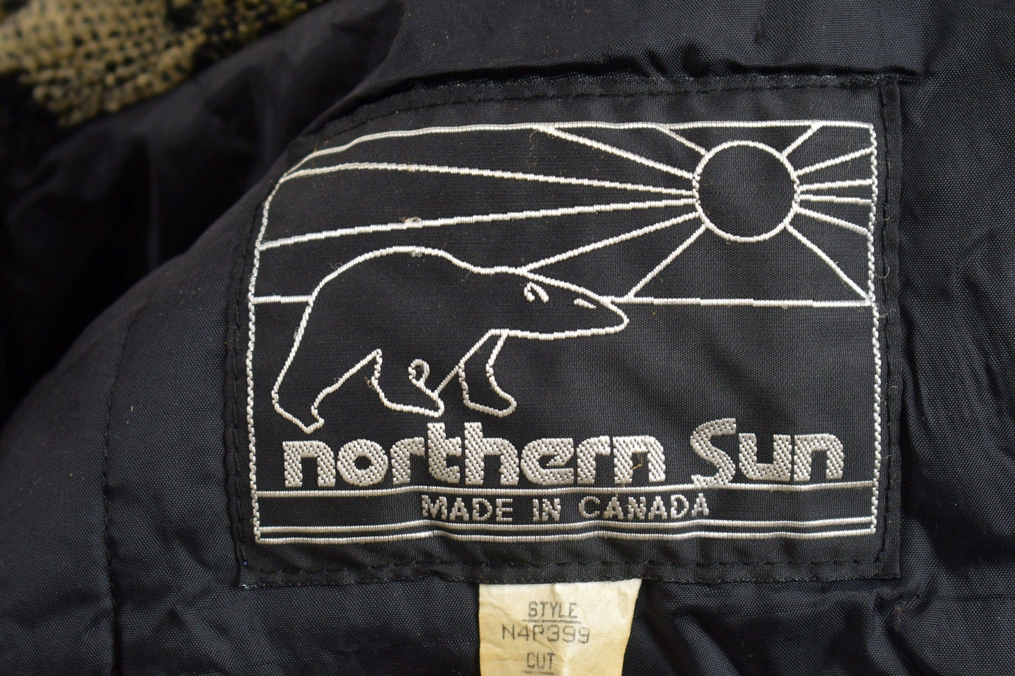 Vintage 1990s Northern Sun Fall Theme Graphic Fleece Sweater Men's Medium from propervintagecanada