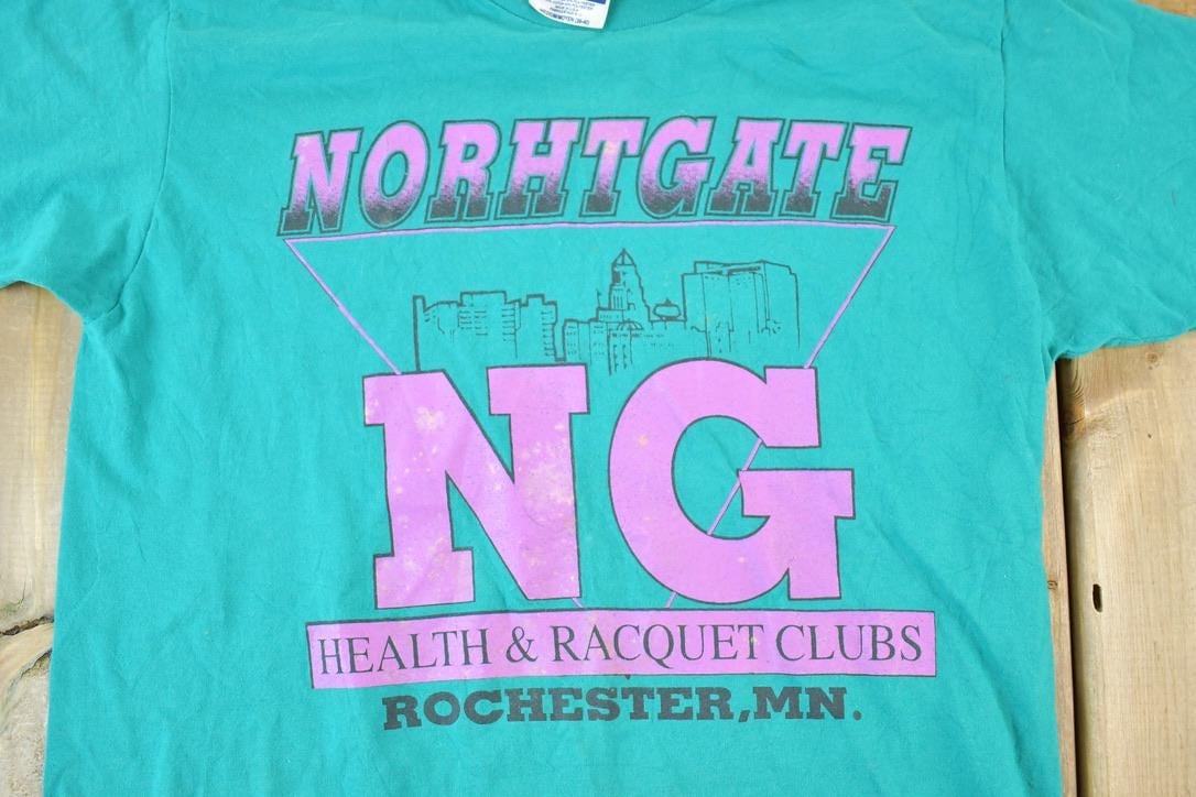 Vintage 1990s Northgate Souvenir Single Stitch Graphic Print T-Shirt Men's Medium from propervintagecanada