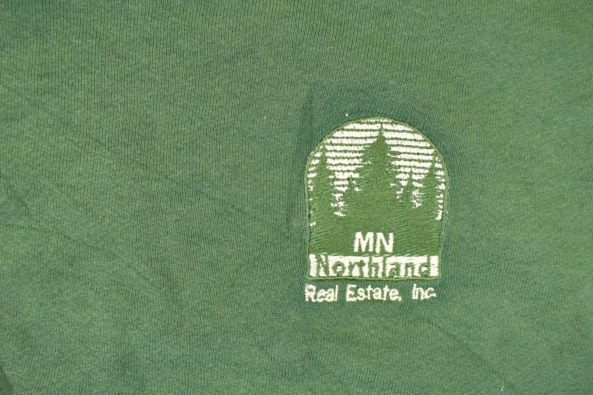 Vintage 1990s Northland Minnesota Embroidered Crewneck Sweatshirt Mens L from propervintagecanada