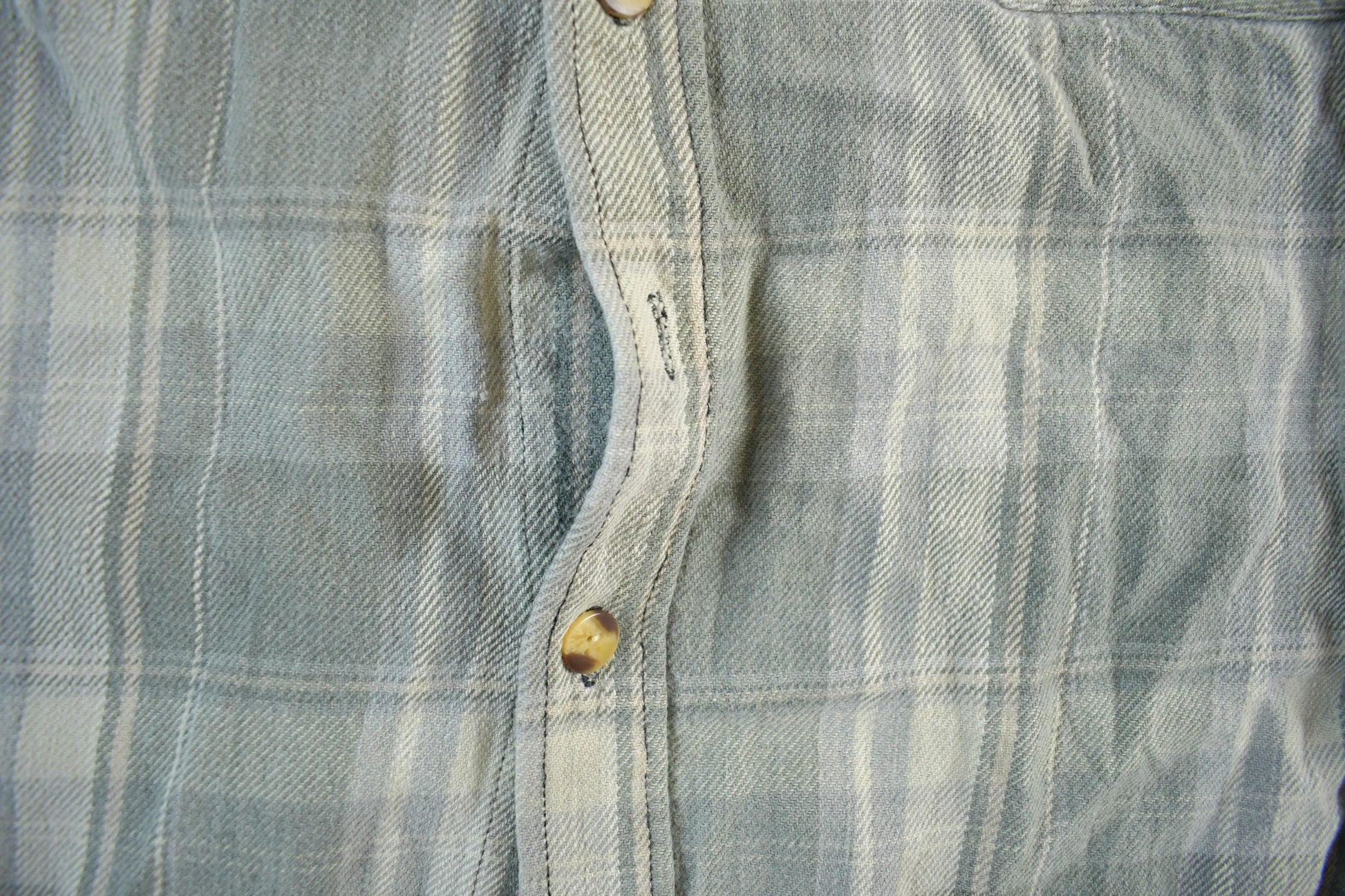 Vintage 1990s Northwest Plaid Button Up Flannel Shirt Men's XL from propervintagecanada