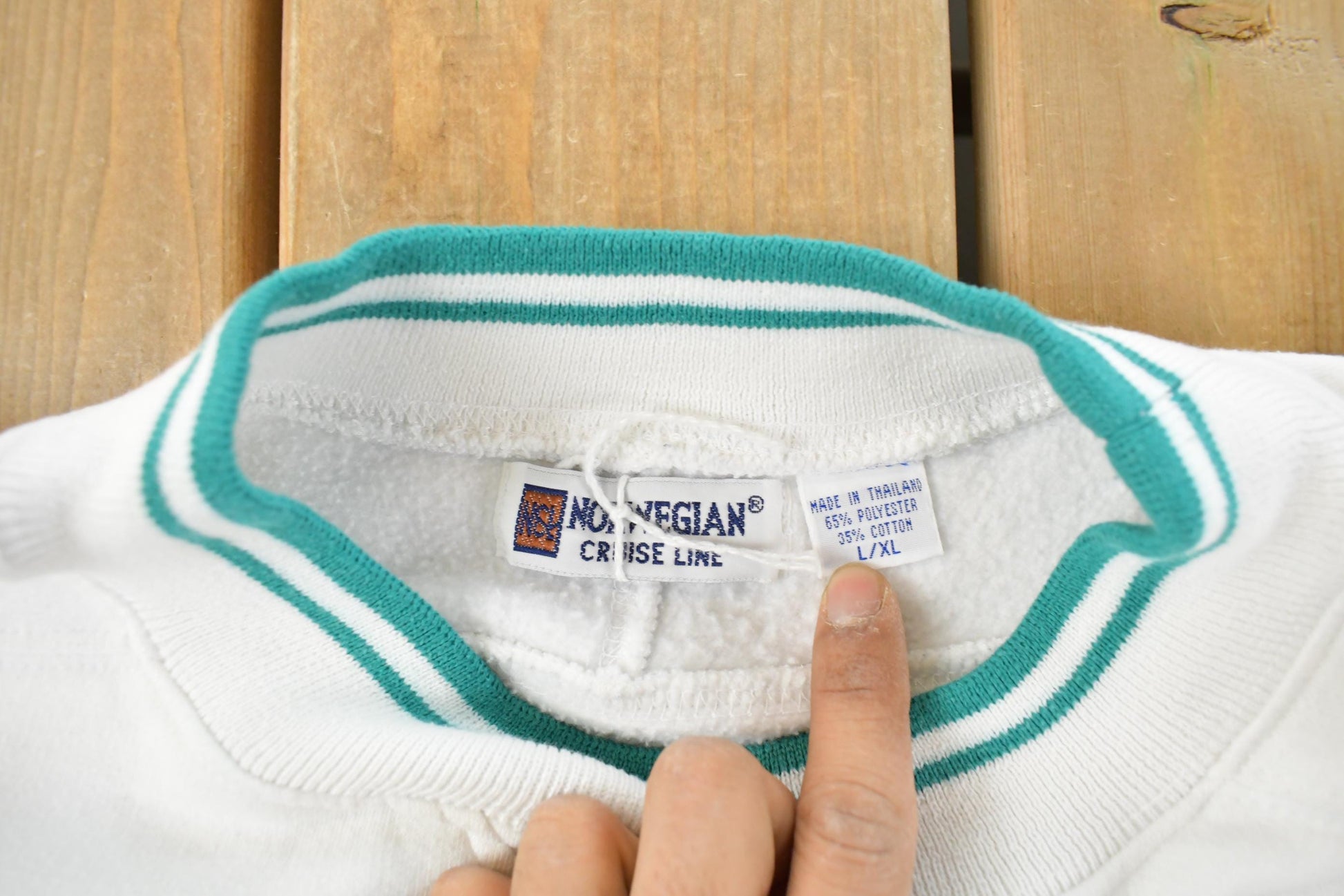 Vintage 1990s Norwegian Cruise Lines Crewneck Sweatshirt Men's XL from propervintagecanada