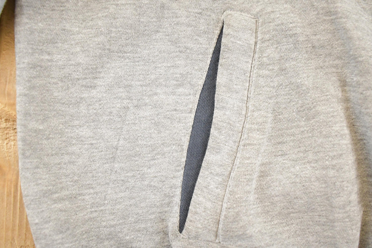 Vintage 1990s Notre Dame Hoodie Sweatshirt Men's S from propervintagecanada