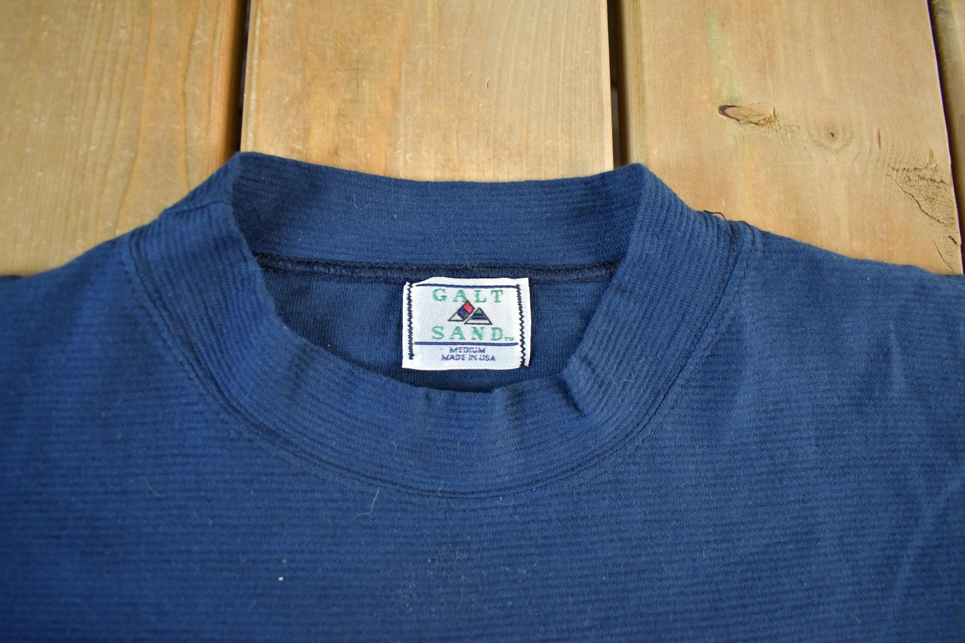 Vintage 1990s Notre Dame University Collegiate T-Shirt Mens Large from propervintagecanada