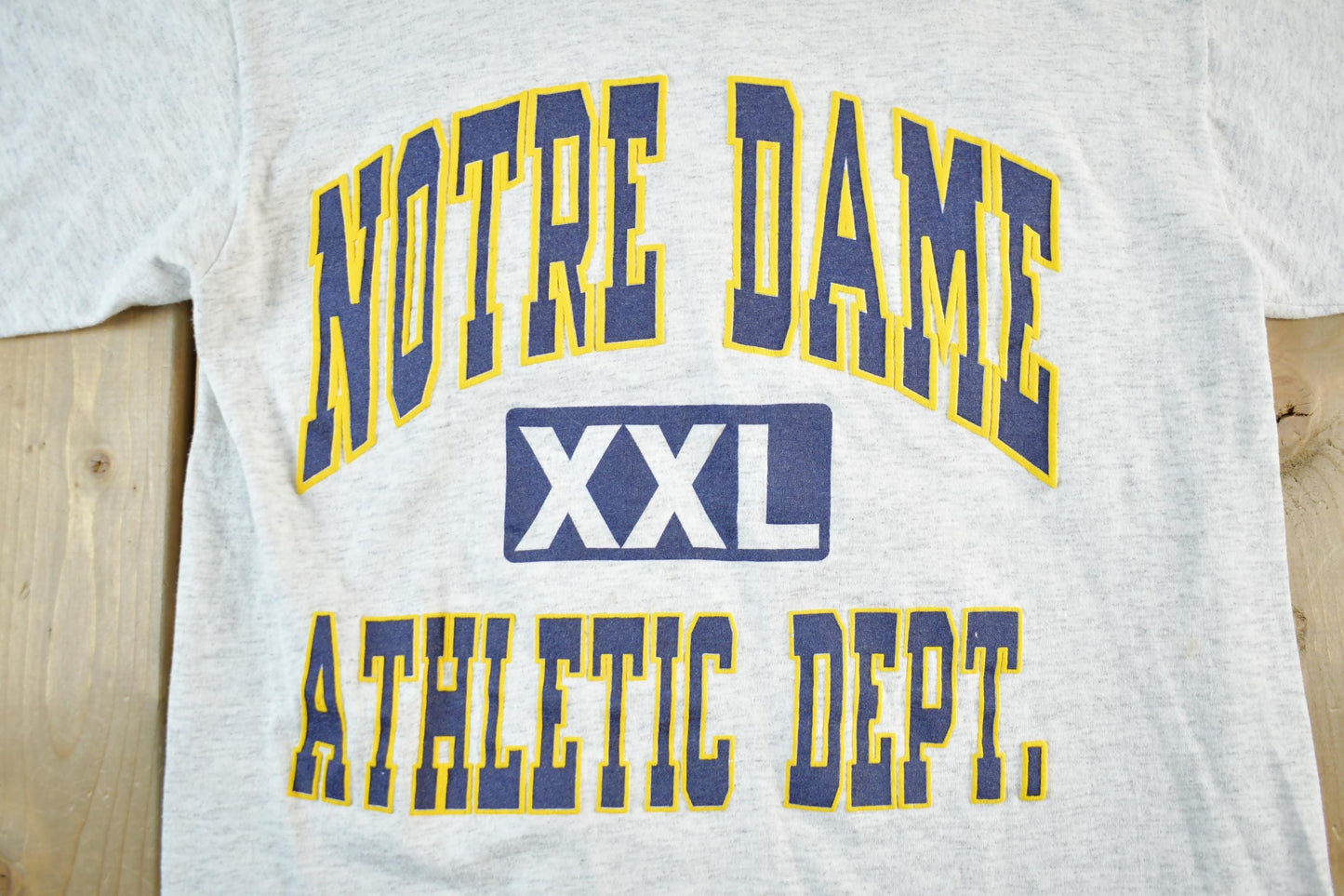 Vintage 1990s Notre Dame University Collegiate T-Shirt Mens Medium from propervintagecanada