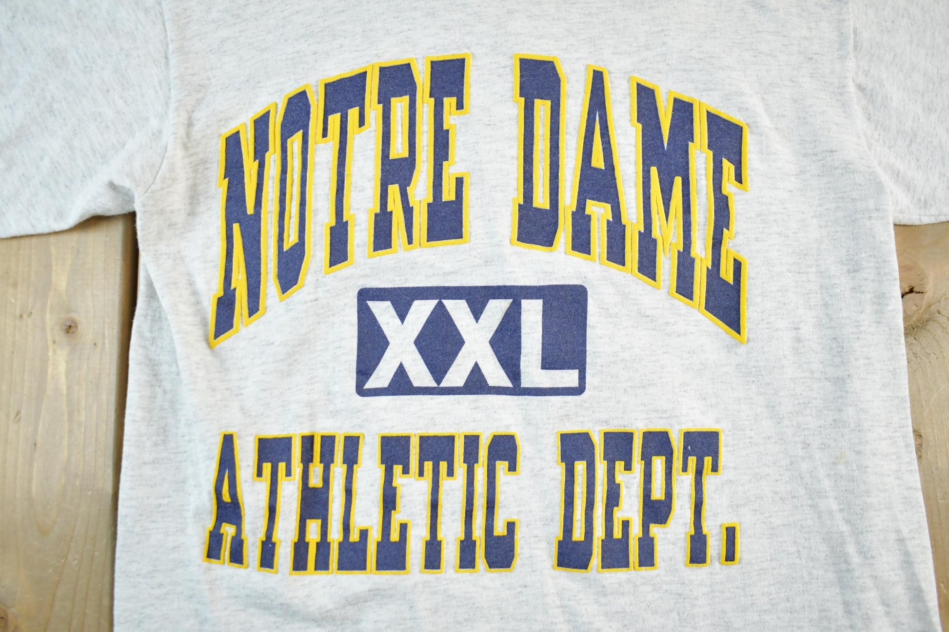 Vintage 1990s Notre Dame University Collegiate T-Shirt Mens Medium from propervintagecanada