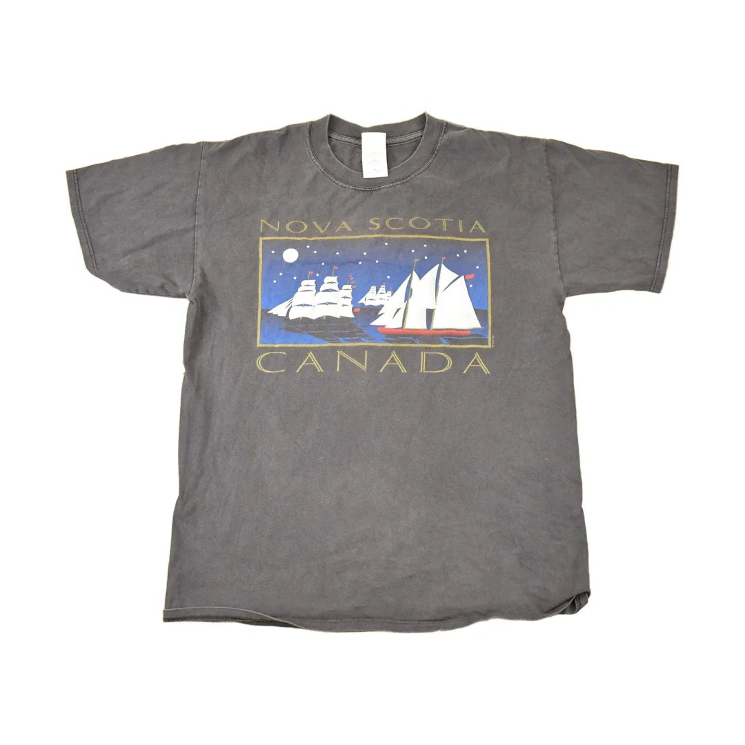 Vintage 1990s Nova Scotia Canada Sailboats Souvenir Travel T-Shirt Men's M from propervintagecanada