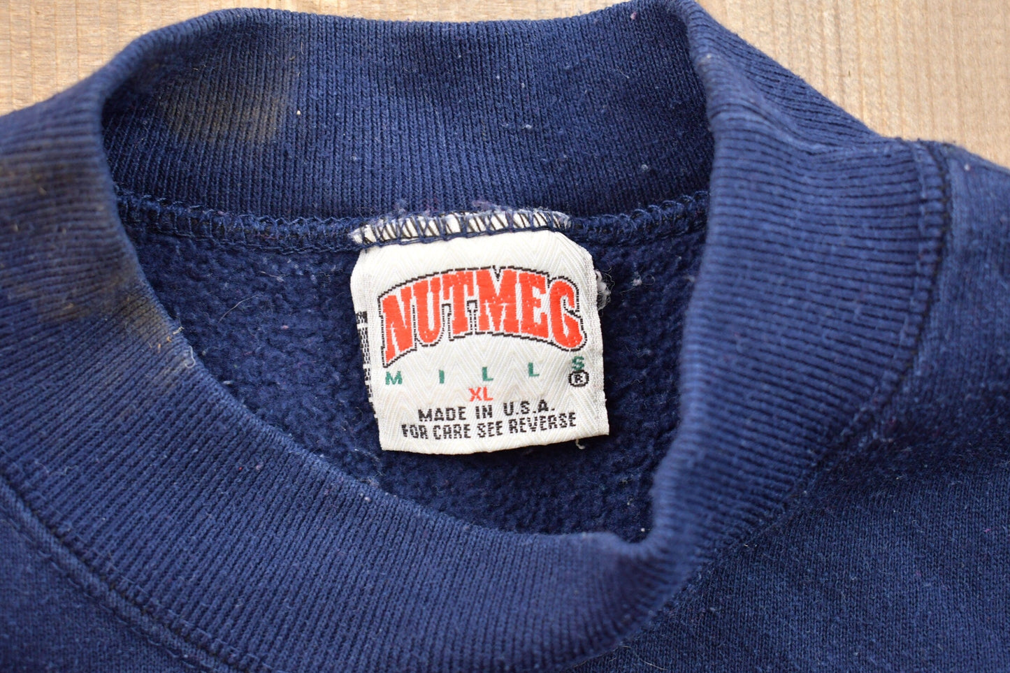 Vintage 1990s Nutmeg Chicago Bears NFL Embroidered Crewneck Sweatshirt / 90s Crewneck / Souvenir / Athleisure / Streetwear / Made In USA from propervintagecanada