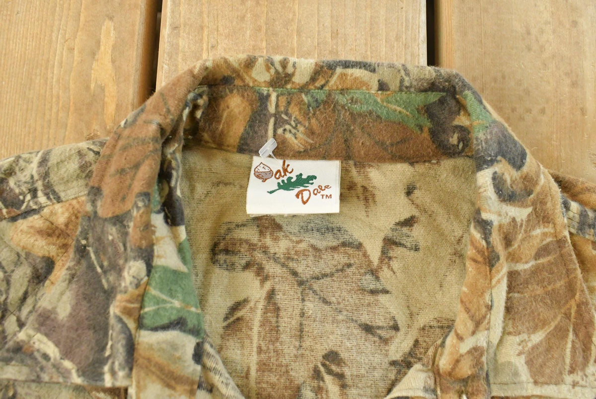 Vintage 1990s Oakdale Tree Camo Button Up Shirt Men's L from propervintagecanada