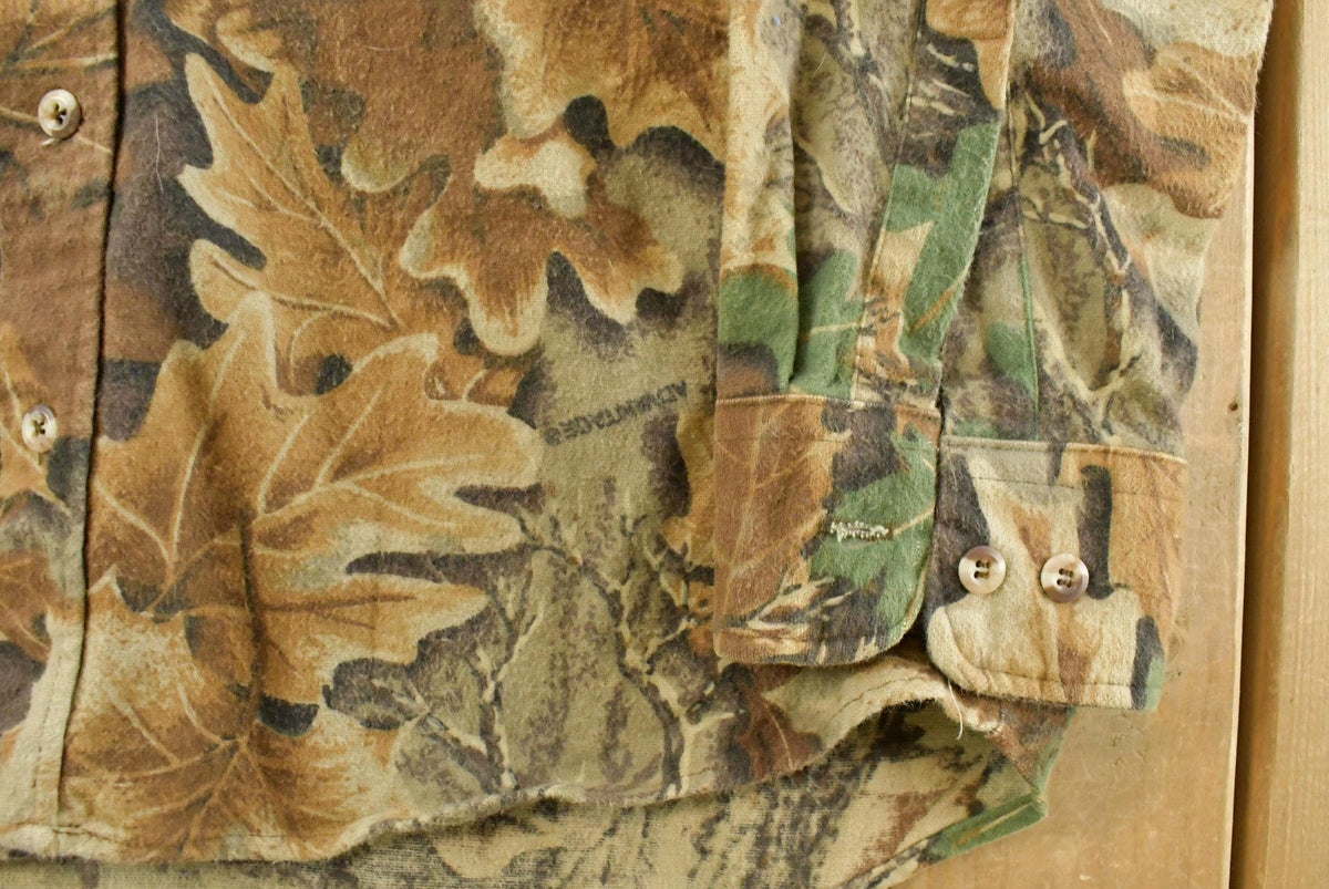 Vintage 1990s Oakdale Tree Camo Button Up Shirt Men's L from propervintagecanada