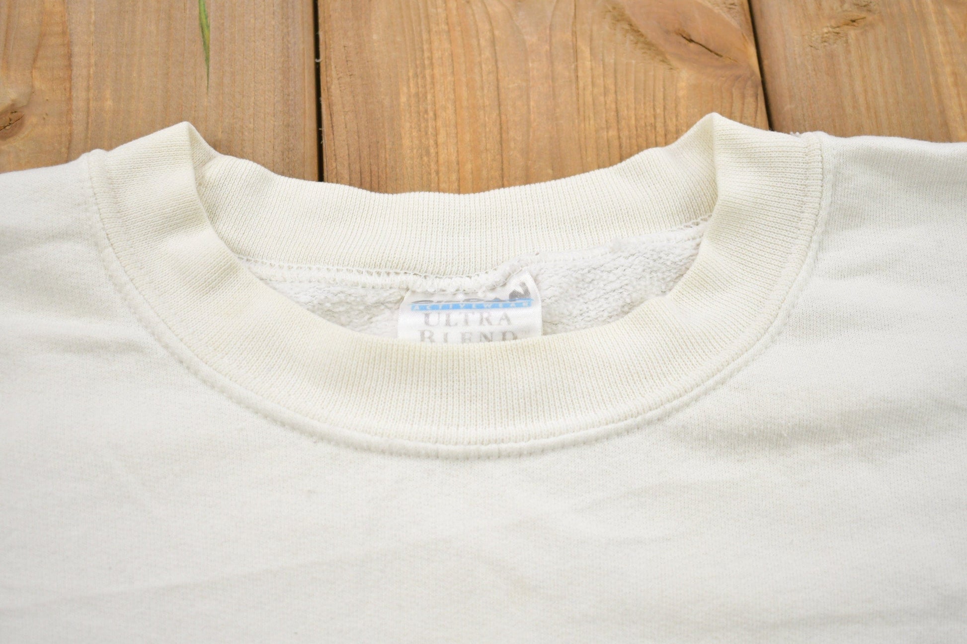 Vintage 1990s Ohio Keystone Wildcats Crewneck Sweatshirt Men's XL from propervintagecanada