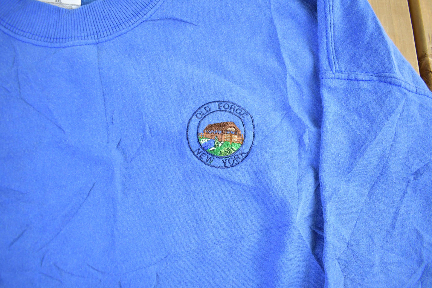 Vintage 1990s Old Forge New York Crewneck Sweatshirt Men's 2XL from propervintagecanada