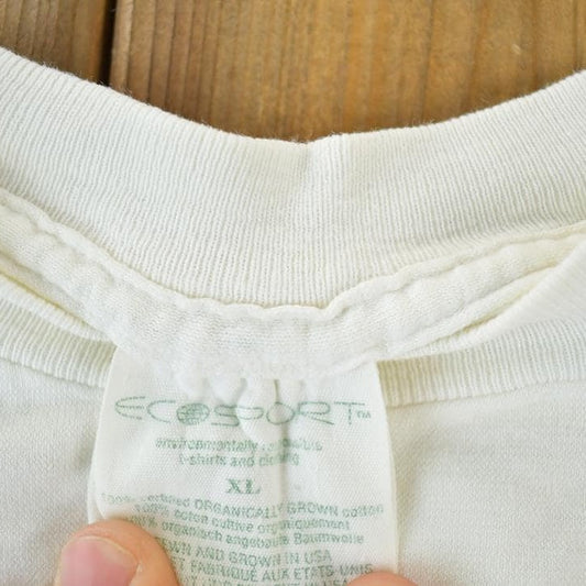 Vintage 1990s One With The Earth Souvenir Single Stitch Graphic Print T-Shirt Men's XL from propervintagecanada