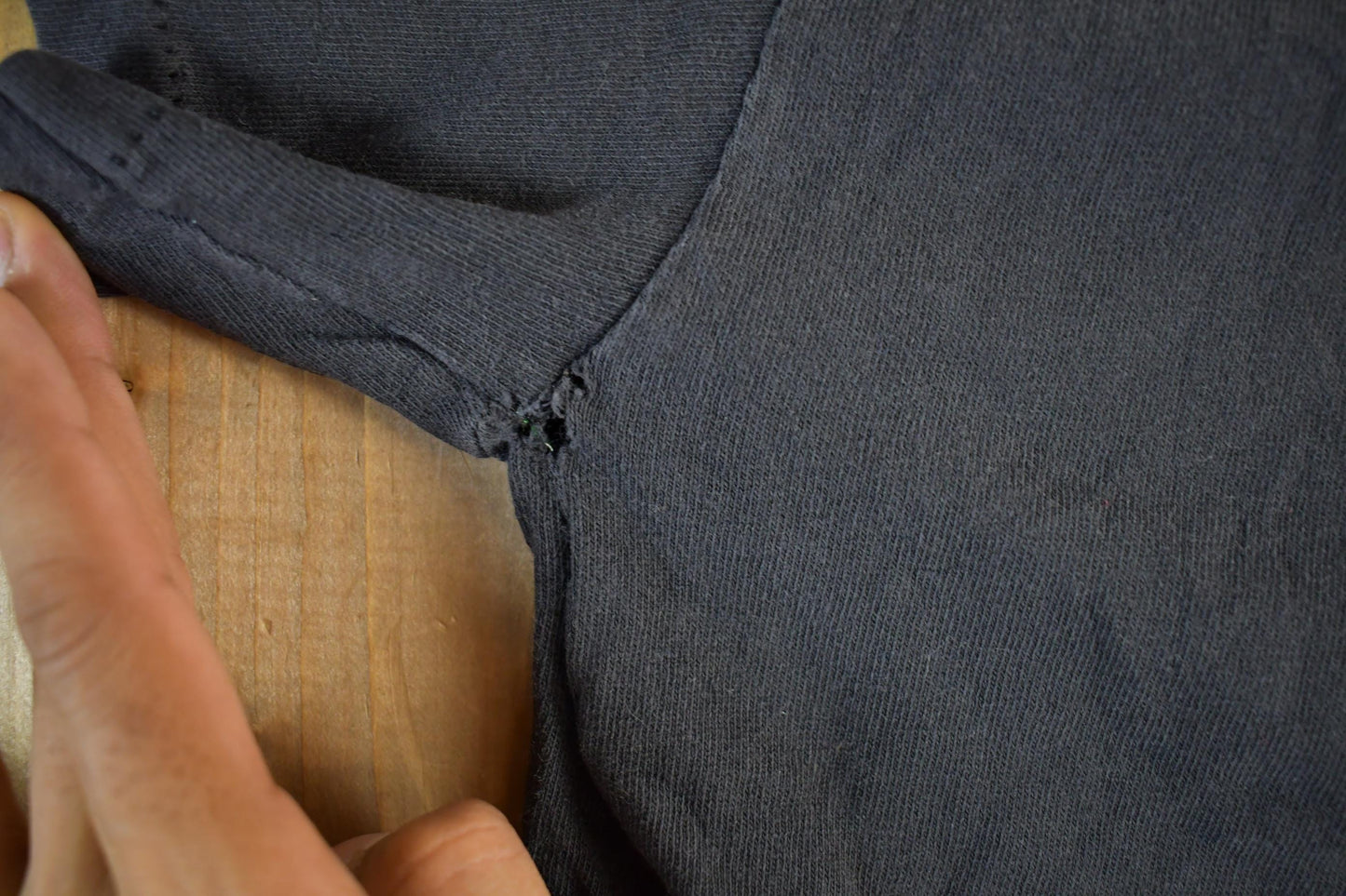 Vintage 1990s Orlando Magic Graphic T-Shirt Youth Medium from propervintagecanada